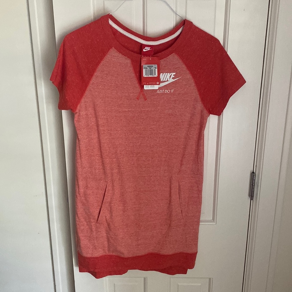 NWT Nike shirt dress with pocket, size Xs,